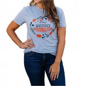 NEW SOUTHERN BLISS multiple personalities top in light grey